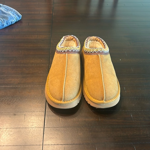 ugg boots - Picture 1 of 5